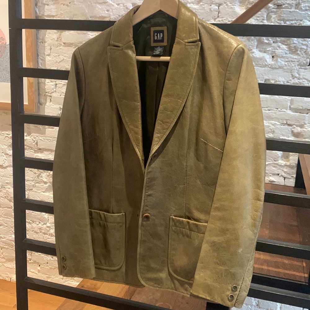 Leather blazer. GAP. Vintage. Olive.